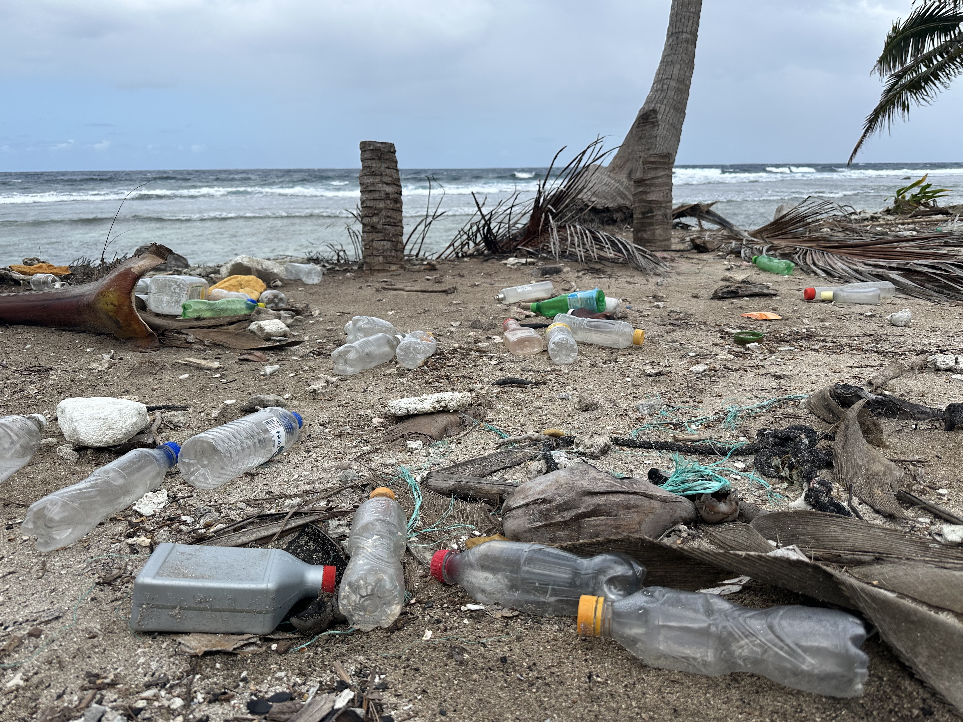 Abfall an einem Strand von San Blas.